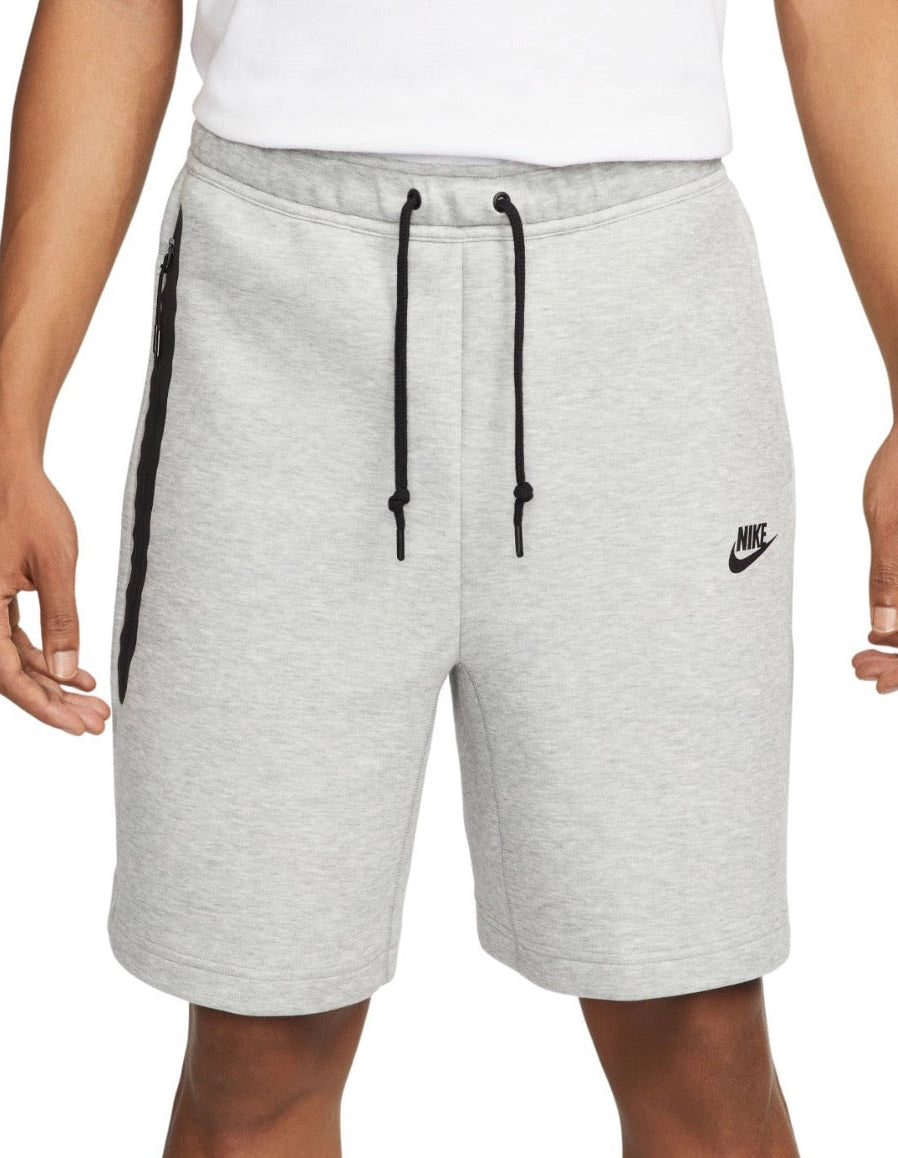 Short Nike Tech