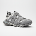 Balenciaga Track sur fond blanc