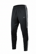 Pantalon Nike - fond blanc