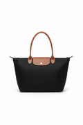 Sac sur fond blanc